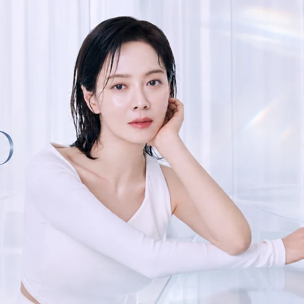 Penampilan Song Jihyo yang paling disukai hari ini