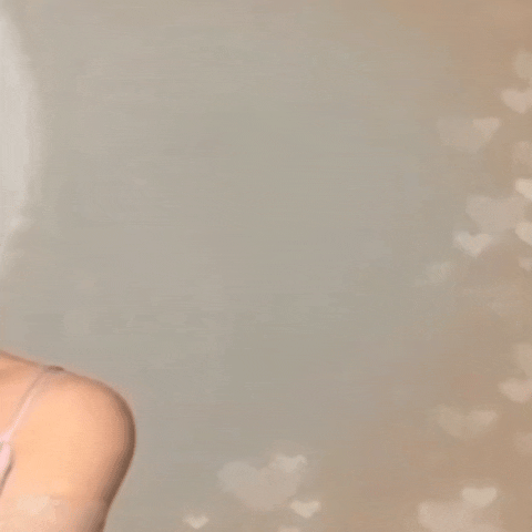 Popular photo full of fans’ love for Jang Nara