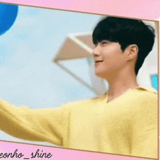 Foto populer Kim Seonho yang penuh cinta dari penggemar