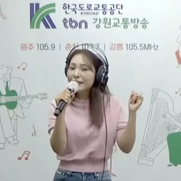 The most loved look of Miss Kim today