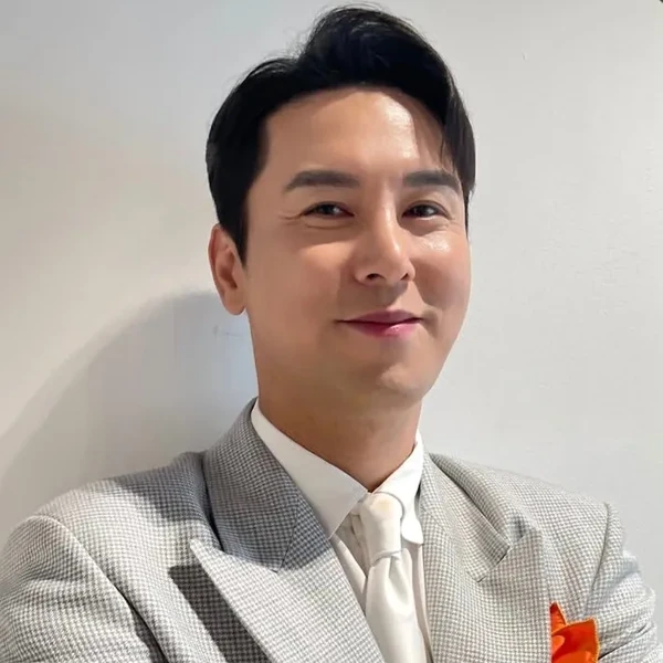 Penampilan Jang Minho yang paling disukai hari ini