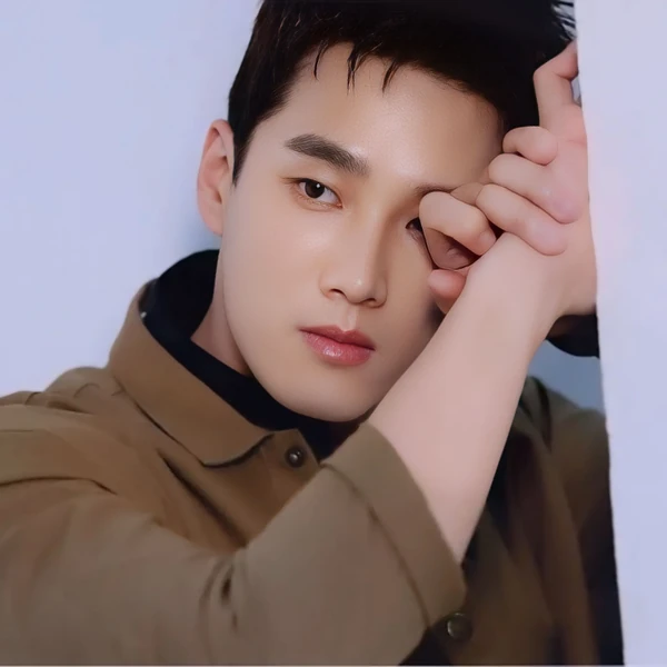 The most loved look of Ahn Bohyun today