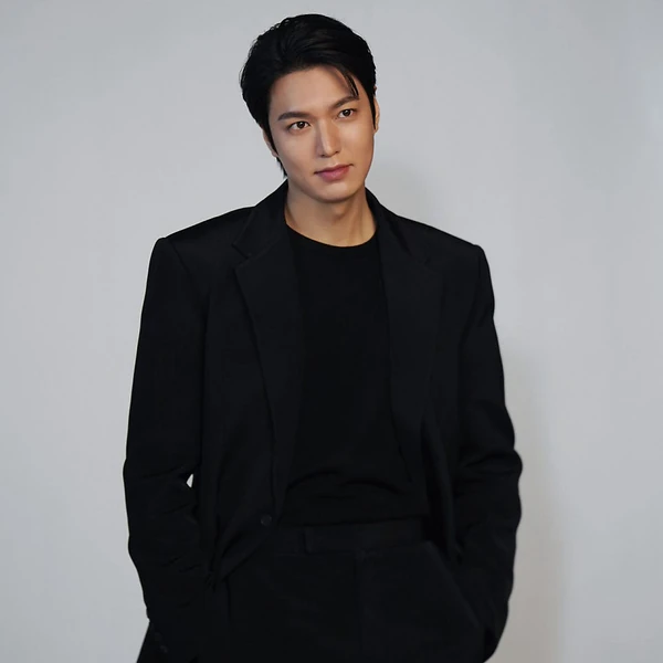 Popular photo full of fans’ love for Lee Minho