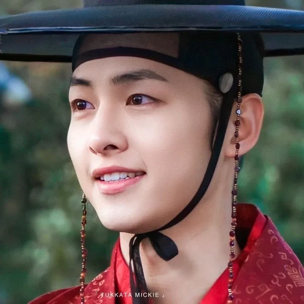 Momen terbaik Song Joongki pilihan penggemar