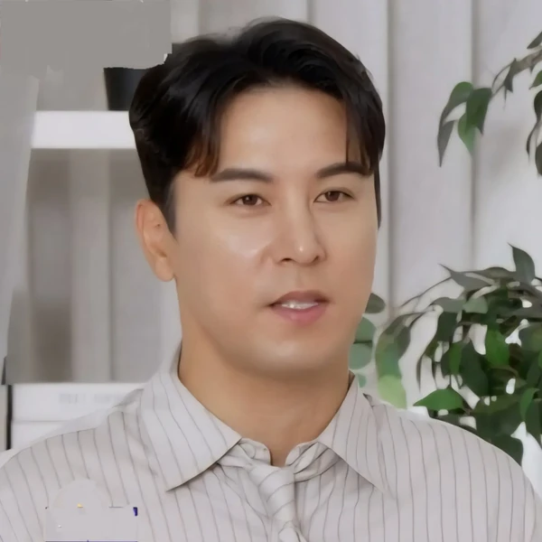 Foto populer Jang Minho yang penuh cinta dari penggemar