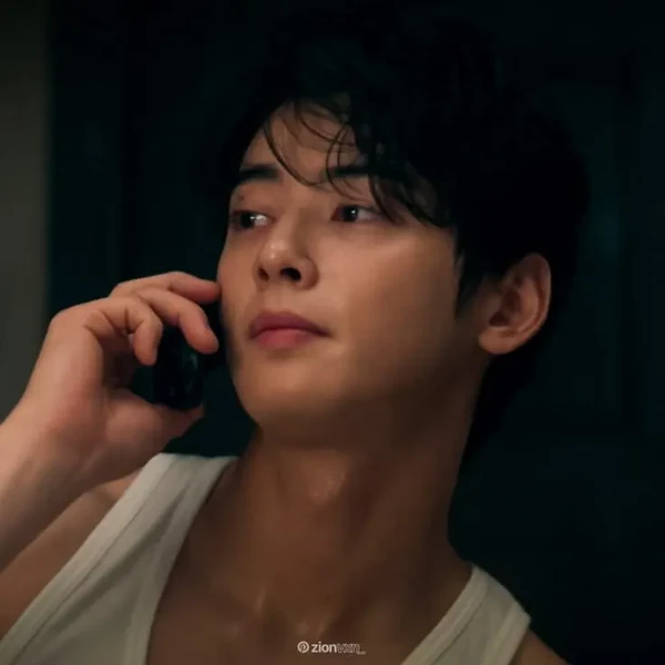 Top moment of Cha Eunwoo chosen by fans