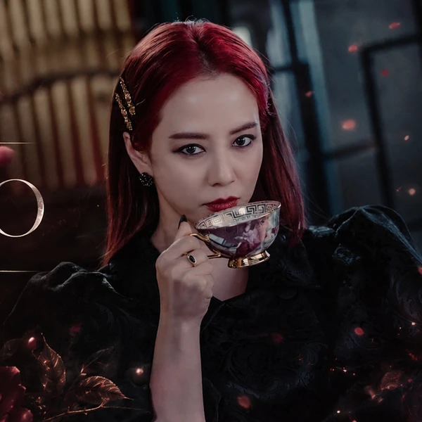 Penampilan Song Jihyo yang paling disukai hari ini