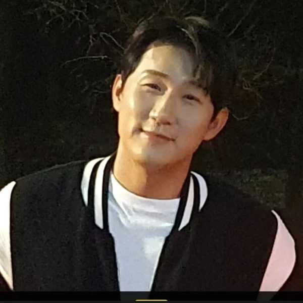 The most loved look of Na Sangdo today