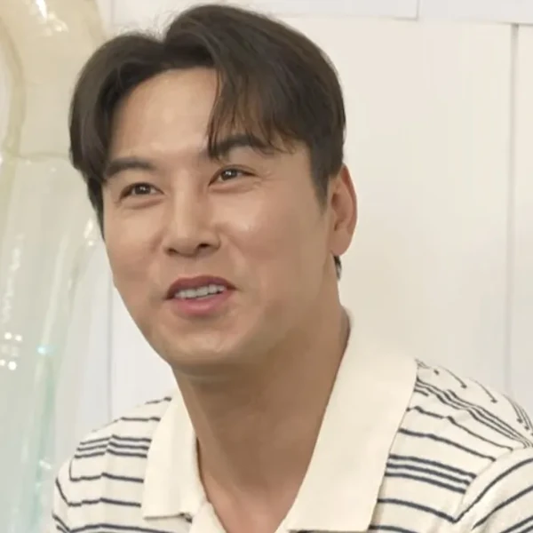Penampilan Jang Minho yang paling disukai hari ini