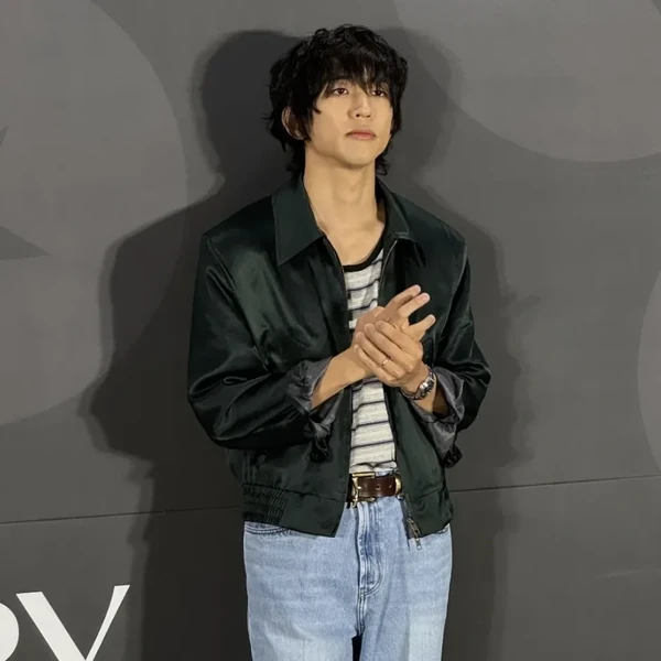 Foto populer Lee Seungyoon yang penuh cinta dari penggemar