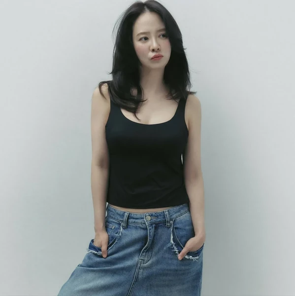 Foto populer Song Jihyo yang penuh cinta dari penggemar