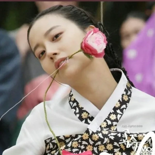 Top moment of Moon Chaewon chosen by fans