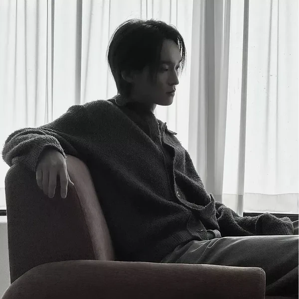 Popular photo full of fans’ love for Choi Hojong