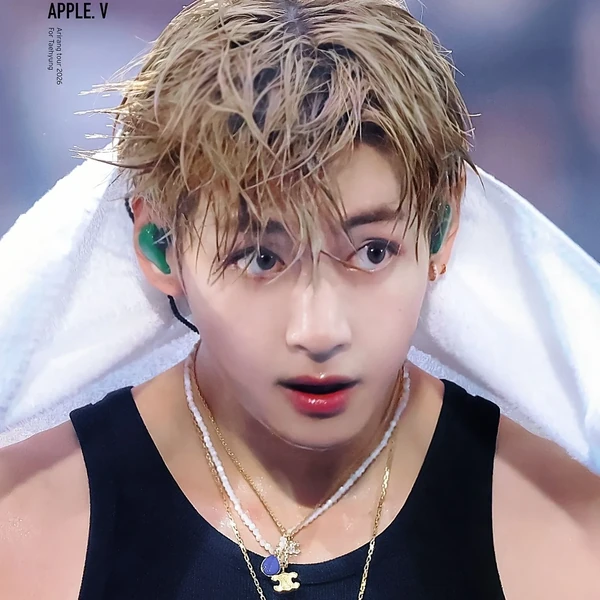 The most loved look of Kim Taehyung (V) today