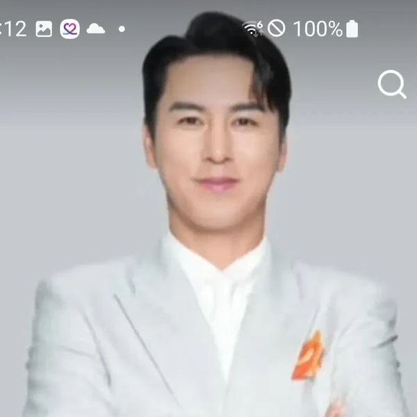 Foto populer Jang Minho yang penuh cinta dari penggemar