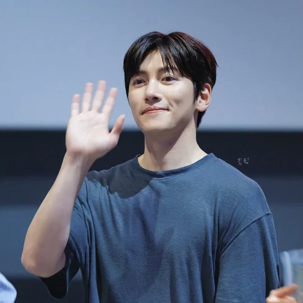 The most loved look of Ji Changwook today