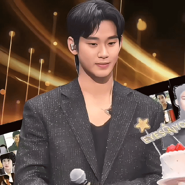 The most loved look of Kim Soohyun today