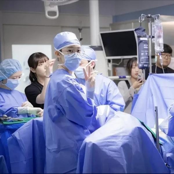 Popular photo full of fans’ love for Han Yeji