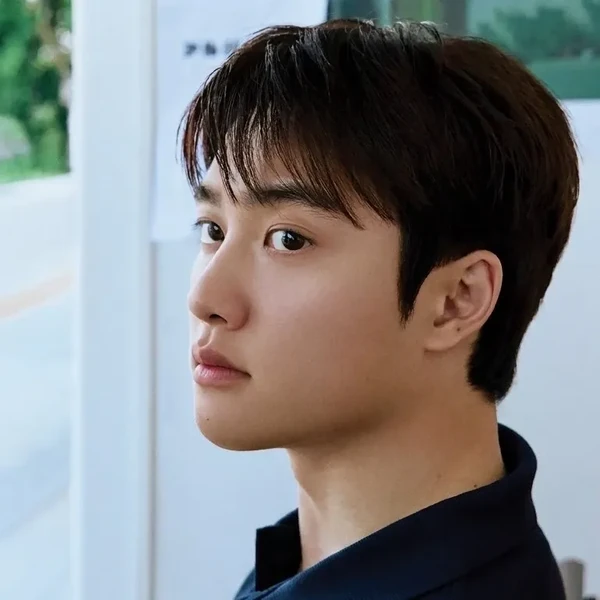 Penampilan Doh Kyungsoo (D.O.) yang paling disukai hari ini