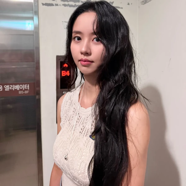 Popular photo full of fans’ love for Kim Sohyun