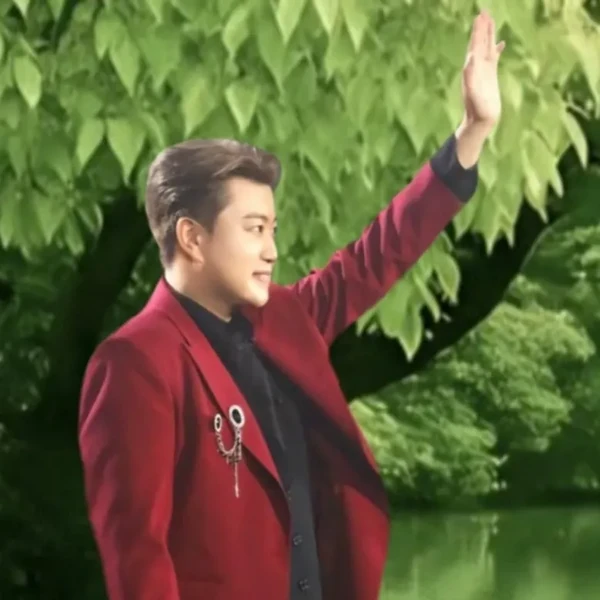 充满粉丝爱意的金浩中人气照片
