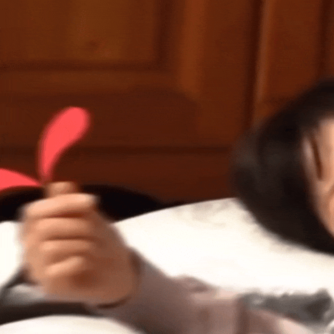 Popular photo full of fans’ love for Jang Nara
