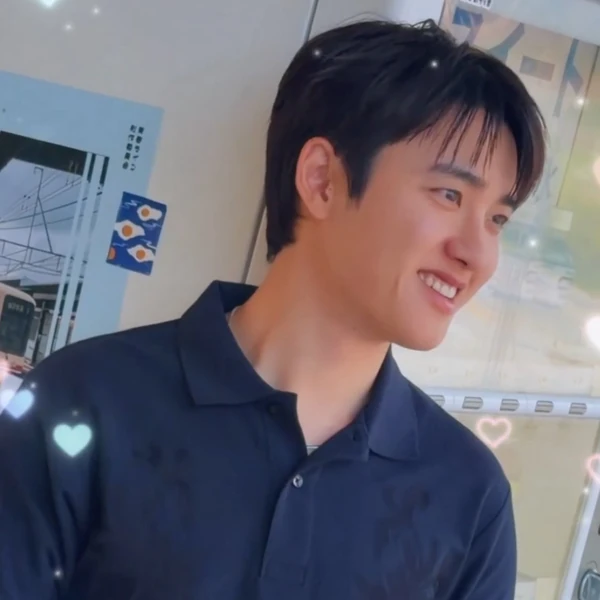 Foto populer Doh Kyungsoo (D.O.) yang penuh cinta dari penggemar