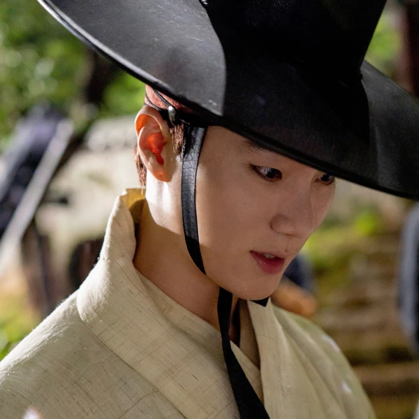 The most loved look of Lee Hongnae today
