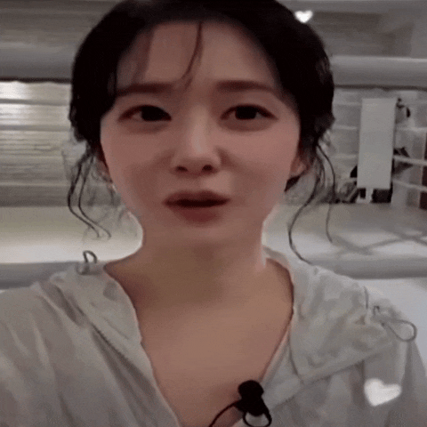 Popular photo full of fans’ love for Jang Nara