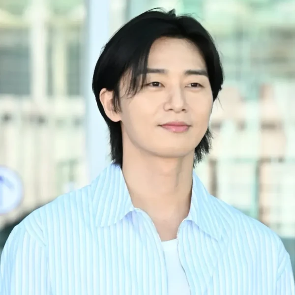 Today’s standout profile photo of Park Seojoon on Choeaedol Celeb