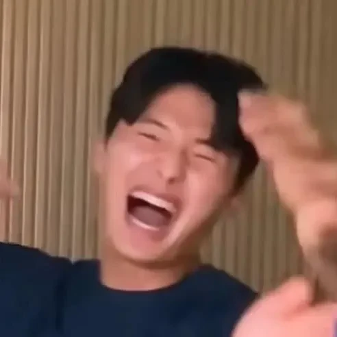 팬들이 사랑하는 윤동희의 인기 프로필 사진