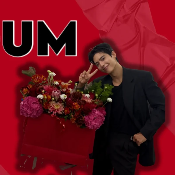 The most loved look of Park Bogum today