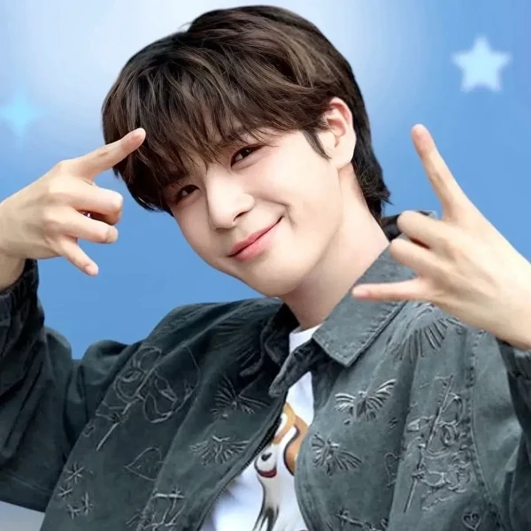 充滿粉絲愛的鄭東元人氣照片