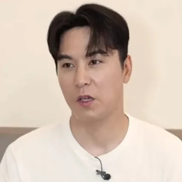 Foto populer Jang Minho yang penuh cinta dari penggemar