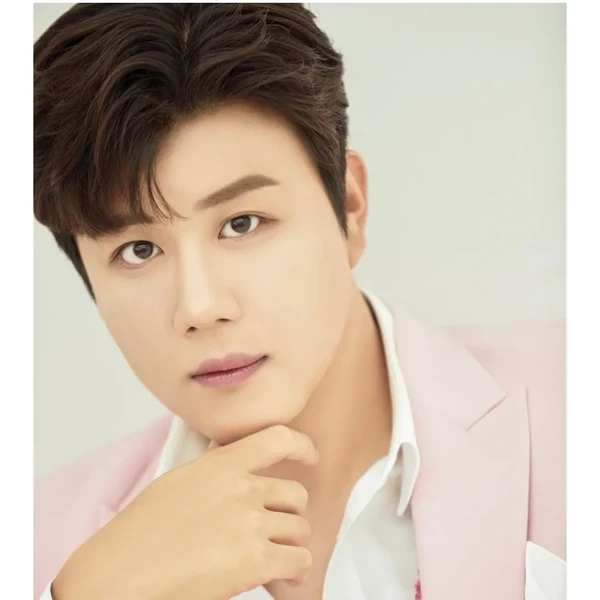 Popular photo full of fans’ love for Jin Haesung