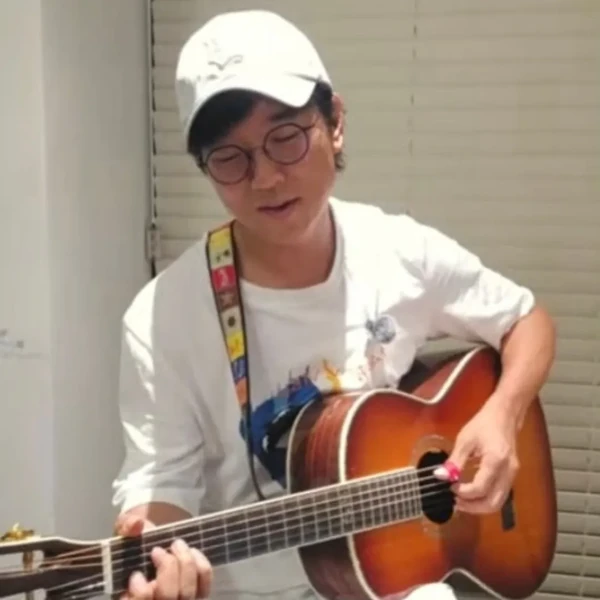 今天最受喜爱的Bak Changgeun模样