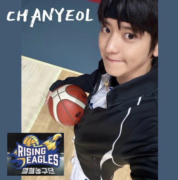 Popular photo full of fans’ love for Chanyeol