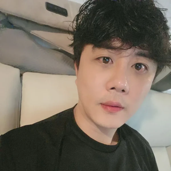 Popular photo full of fans’ love for Jin Haesung