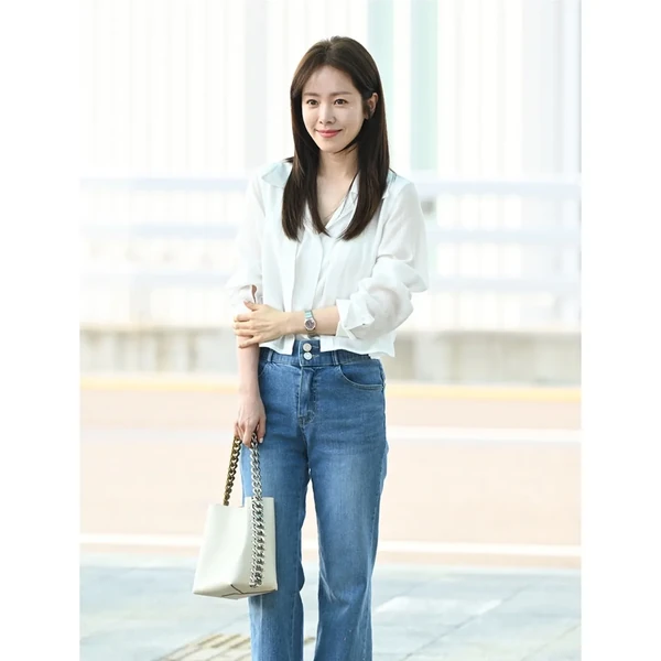 The most loved look of Han Jimin today