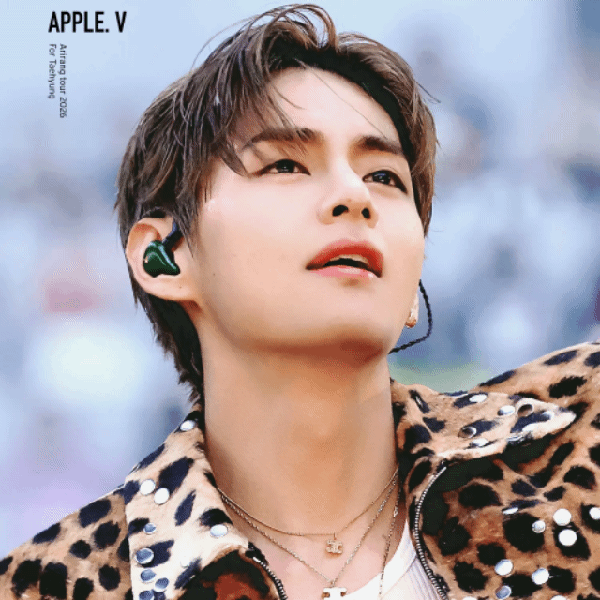 Top moment of Kim Taehyung (V) chosen by fans