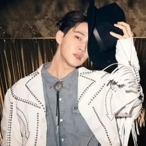 The most loved look of Henry today