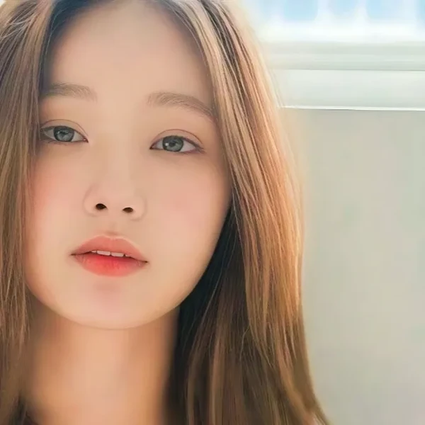 Popular photo full of fans’ love for Yeonwoo