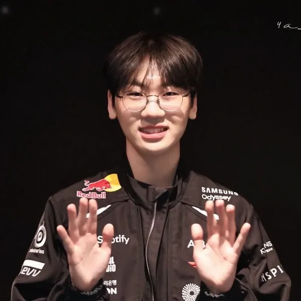 Popular profile photo of Doran loved by fans