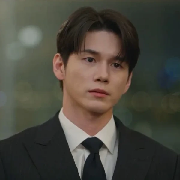 Penampilan Ong Seongwu yang paling disukai hari ini