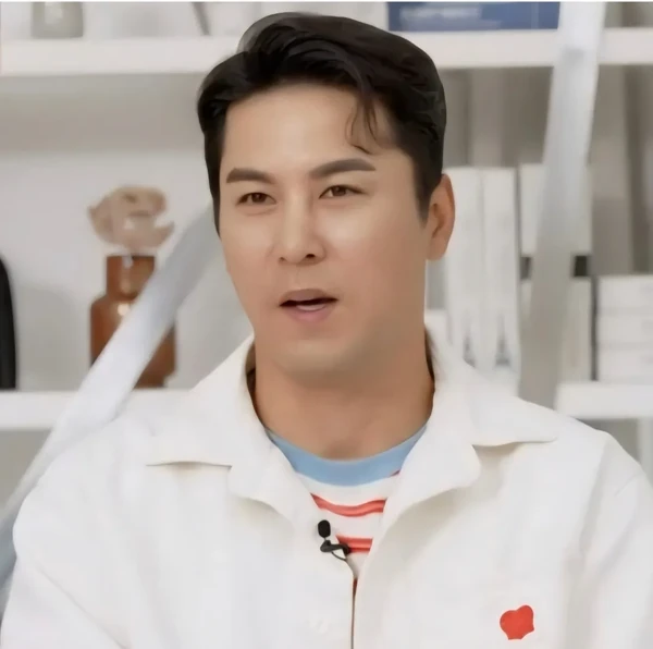 Penampilan Jang Minho yang paling disukai hari ini
