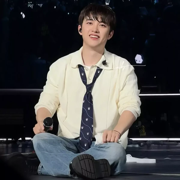 Popular photo full of fans’ love for Doh Kyungsoo (D.O.)
