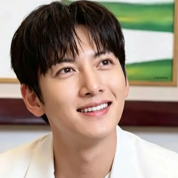 The most loved look of Ji Changwook today