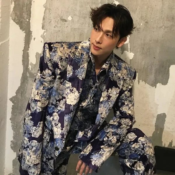 The most loved look of Yim Siwan today