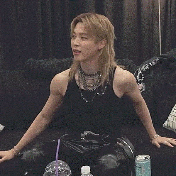 The most loved look of Ha Jimin today