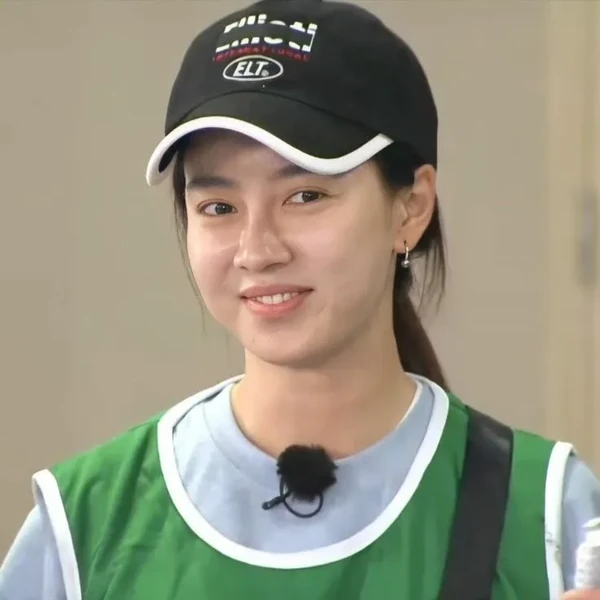 Foto populer Song Jihyo yang penuh cinta dari penggemar